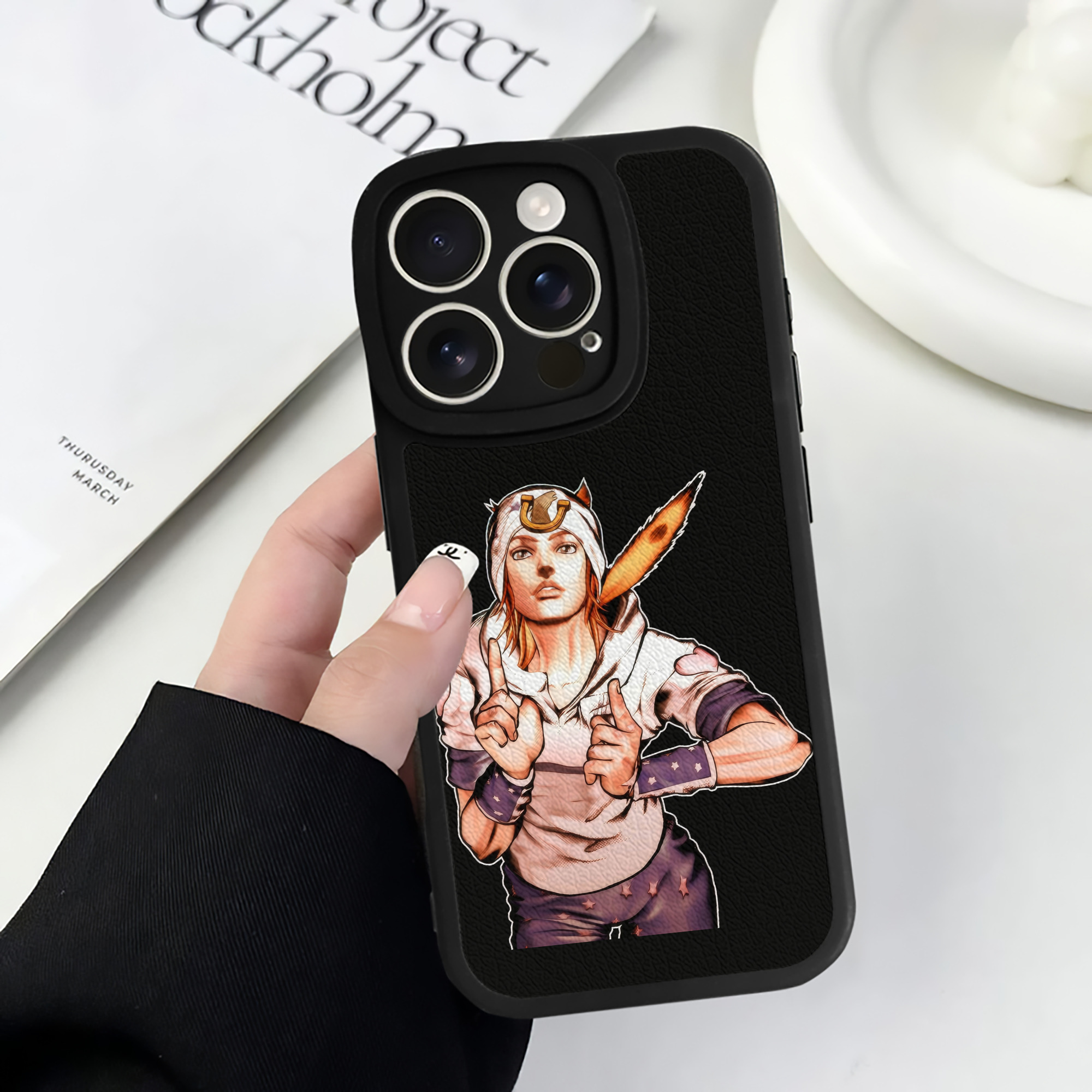 （画像用） ジョジョの奇妙な冒険 ジョナサン?ジョースター JoJo's Bizarre Adventure Jonathan Joestar 【iPhone 16シリーズ対応】シリコンスマホケース（レザー調） 材質：シリコン